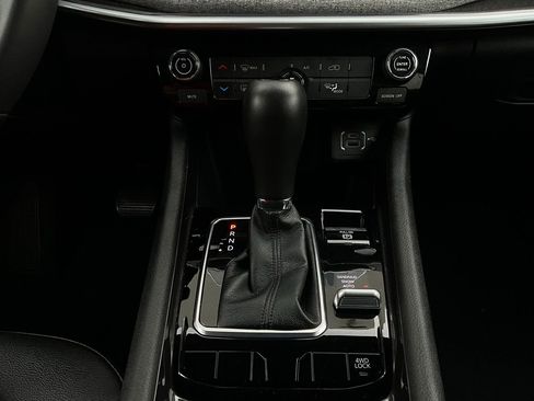 Used 2025 Jeep Compass Latitude image 24