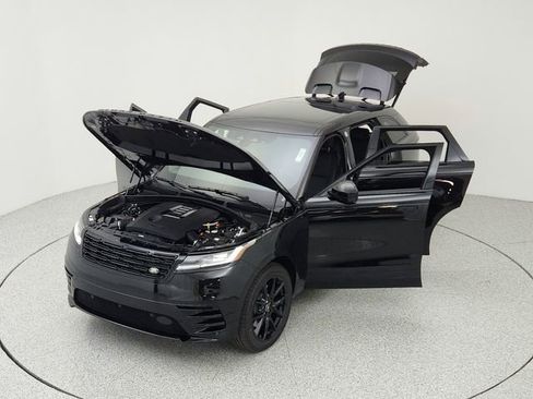 New 2026 Land Rover Range Rover Velar Dynamic SE image 15