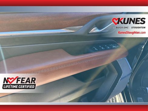 Used 2024 GMC Yukon XL Denali Ultimate image 16