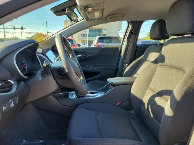 Used 2024 Chevrolet Malibu LT FWD image 19