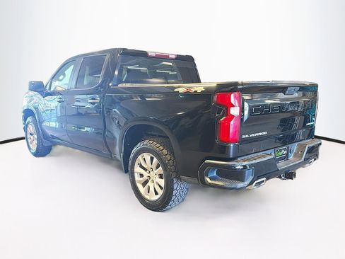 Used 2020 Chevrolet Silverado 1500 Custom w/ Custom Value Package image 5