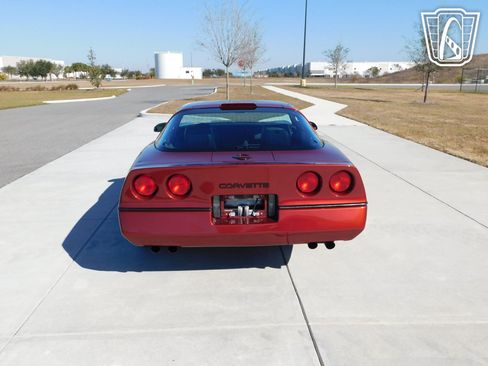 Used 1987 Chevrolet Corvette Coupe image 12