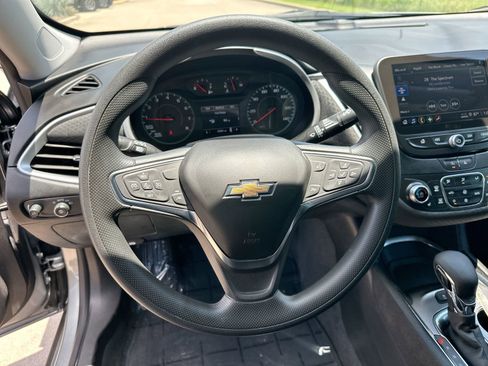 Used 2024 Chevrolet Malibu LT FWD image 14