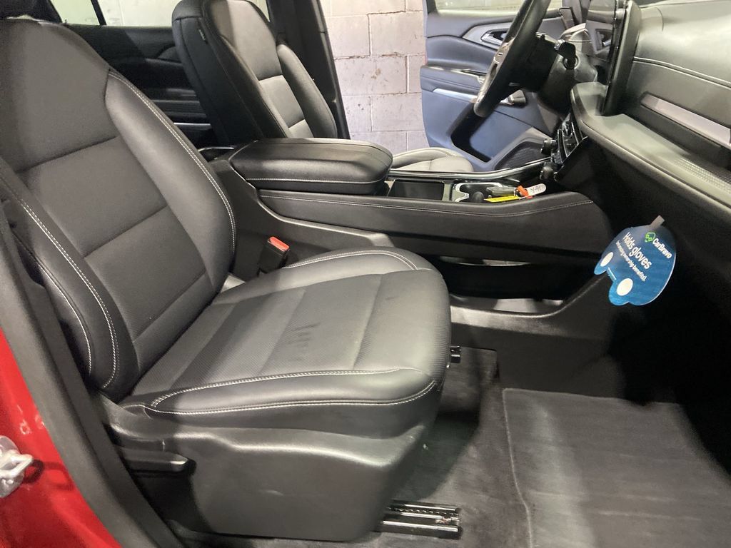 Certified 2025 Chevrolet Traverse LT AWD/4WD image 27