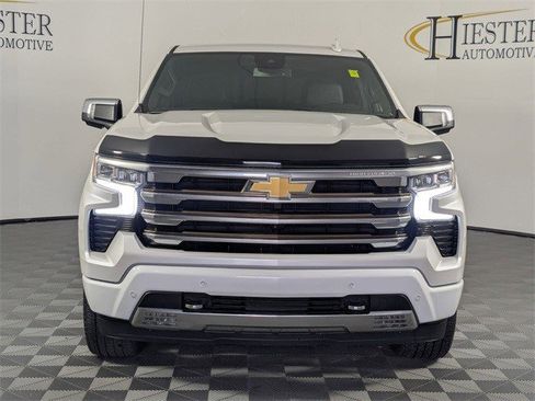 Certified 2022 Chevrolet Silverado 1500 High Country w/ High Country Premium Package image 3