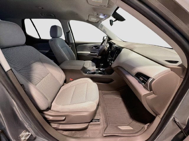 Used 2019 Chevrolet Traverse LT FWD image 25