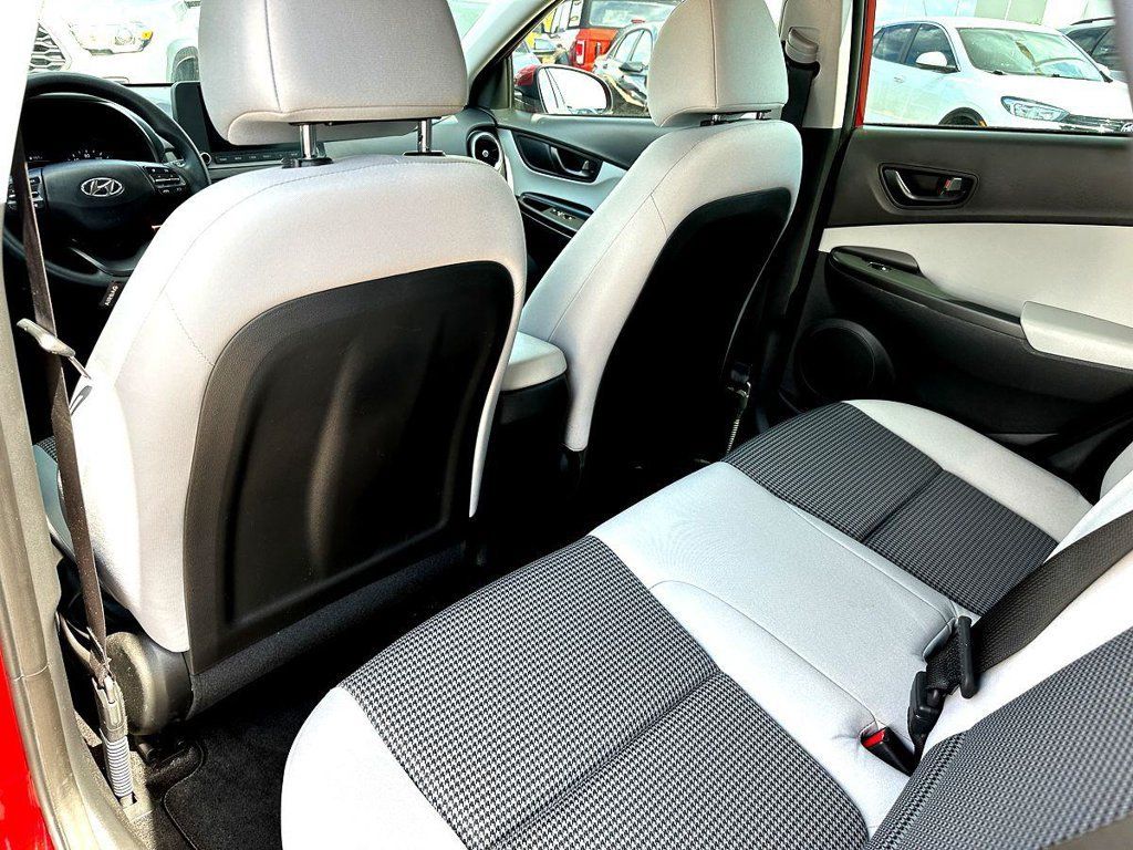 Used 2022 Hyundai Kona SE FWD image 21