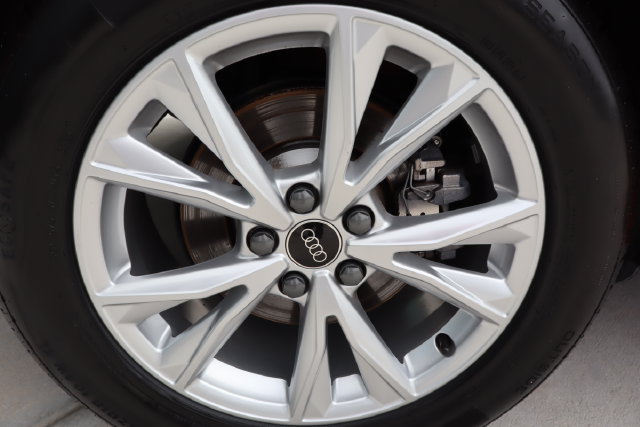 Used 2025 Audi Q3 2.0T Premium AWD/4WD image 48