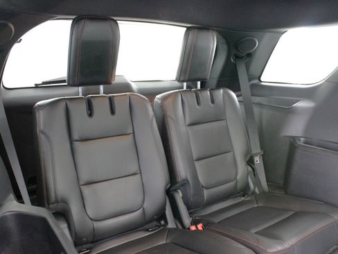 Used 2018 Ford Explorer Limited image 43
