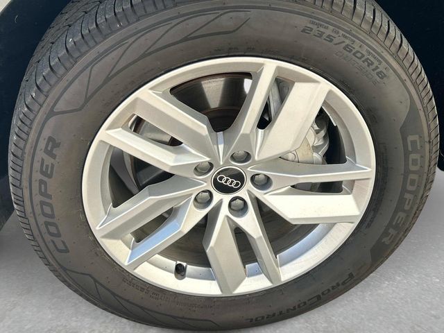 Used 2023 Audi Q5 2.0T Premium w/ Convenience Package AWD/4WD image 13