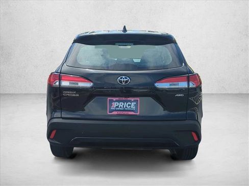 Used 2024 Toyota Corolla Cross L AWD/4WD image 7