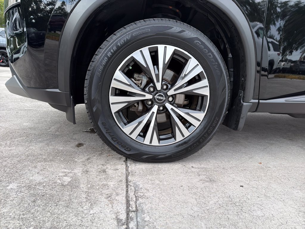 Certified 2023 Nissan Rogue SV w/ SV Premium B Package AWD/4WD image 12