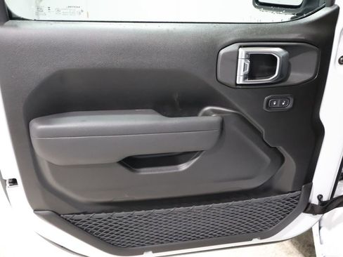 New 2026 Jeep Gladiator Sport image 8