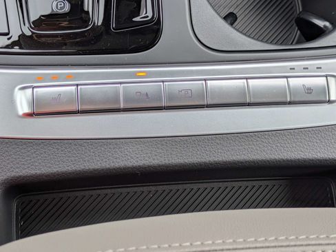 New 2026 Kia Carnival EX FWD image 30