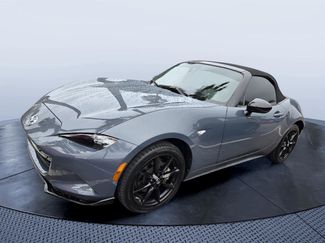 Used 2020 MAZDA MX-5 Miata Club RWD video 1