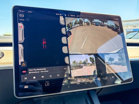 Used 2022 Tesla Model Y Performance AWD/4WD image 22