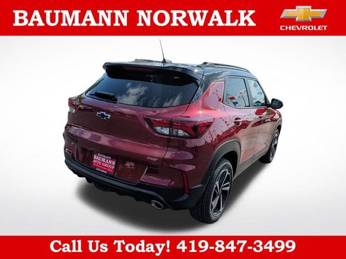 Used 2022 Chevrolet TrailBlazer RS w/ Sun and Liftgate Package AWD/4WD image 7