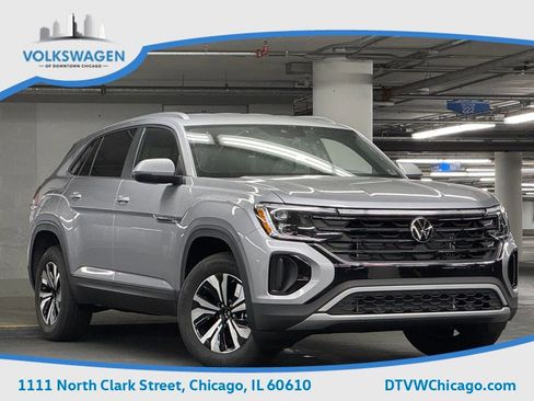 New 2026 Volkswagen Atlas Cross Sport SE image 2