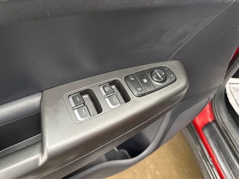 Used 2021 Kia Sportage LX image 34