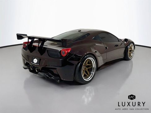 Used 2011 Ferrari 458 Italia Coupe RWD image 9