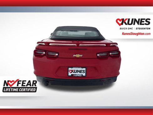 Used 2020 Chevrolet Camaro LT image 9