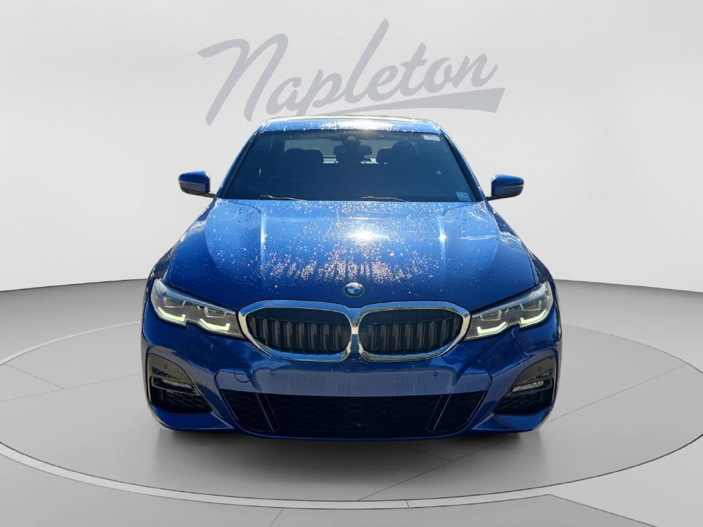 Used 2022 BMW 330i Sedan w/ M Sport Package RWD image 9