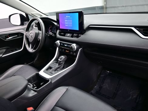 Used 2023 Toyota RAV4 XLE Premium AWD/4WD image 14
