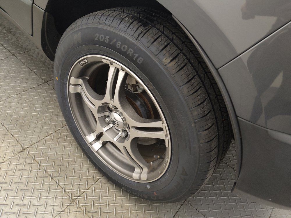 Used 2021 Ford EcoSport SE FWD image 31
