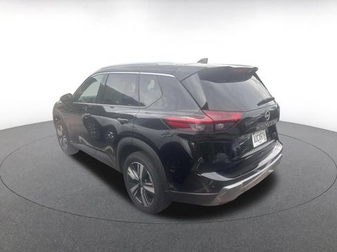 Used 2026 Nissan Rogue SL FWD image 4