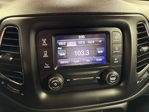 Used 2018 Jeep Compass Sport FWD image 20