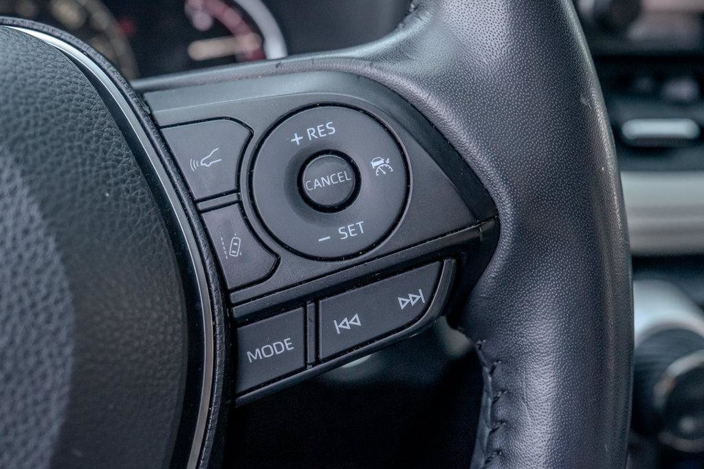 Used 2019 Toyota RAV4 Limited AWD/4WD image 35