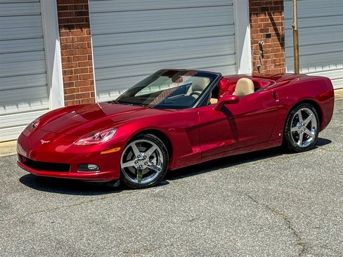 Used 2008 Chevrolet Corvette Convertible w/ Preferred Equipment Group RWD image 15