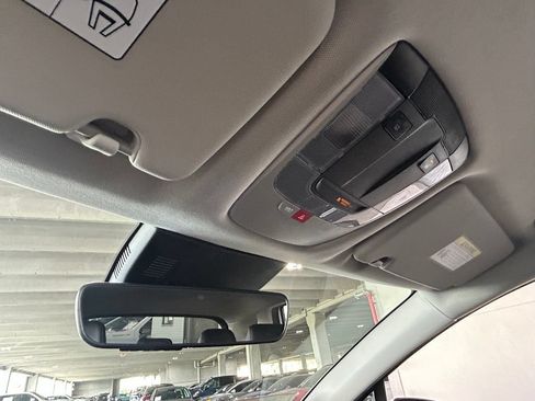 Used 2024 Kia Sportage EX FWD image 31