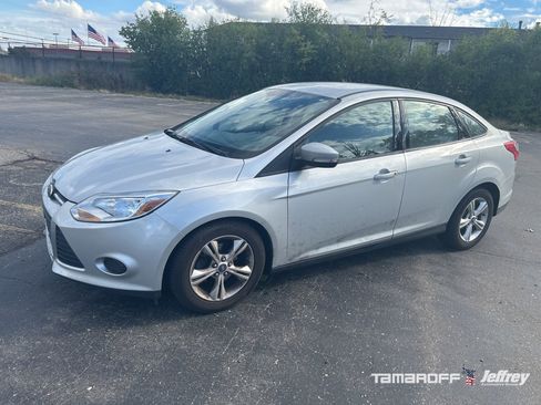 Used 2013 Ford Focus SE image 2