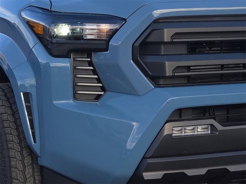 New 2026 Toyota Tacoma SR5 image 10