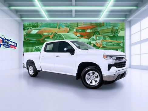 Used 2025 Chevrolet Silverado 1500 LT image 1