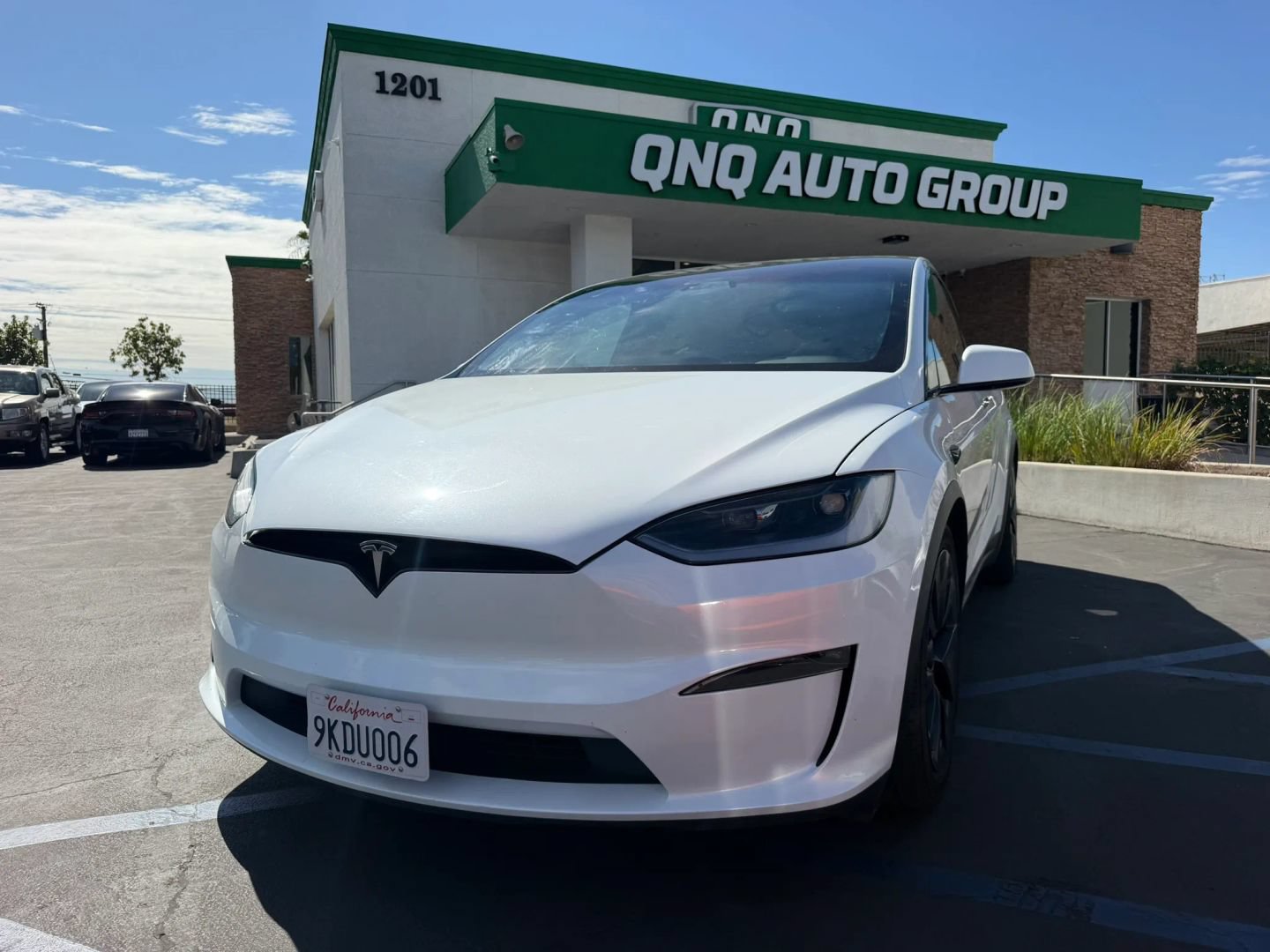 Used 2023 Tesla Model X Plaid AWD/4WD image 2