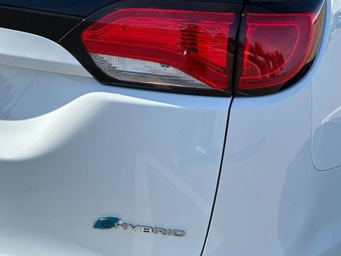 Used 2019 Chrysler Pacifica Limited w/ Advanced Safetytec Group image 29