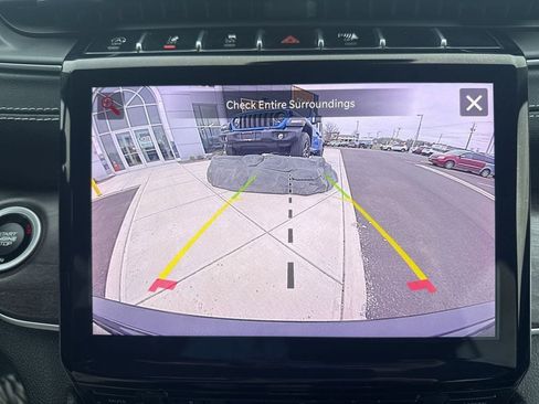 Used 2023 Jeep Grand Cherokee Limited AWD/4WD image 50