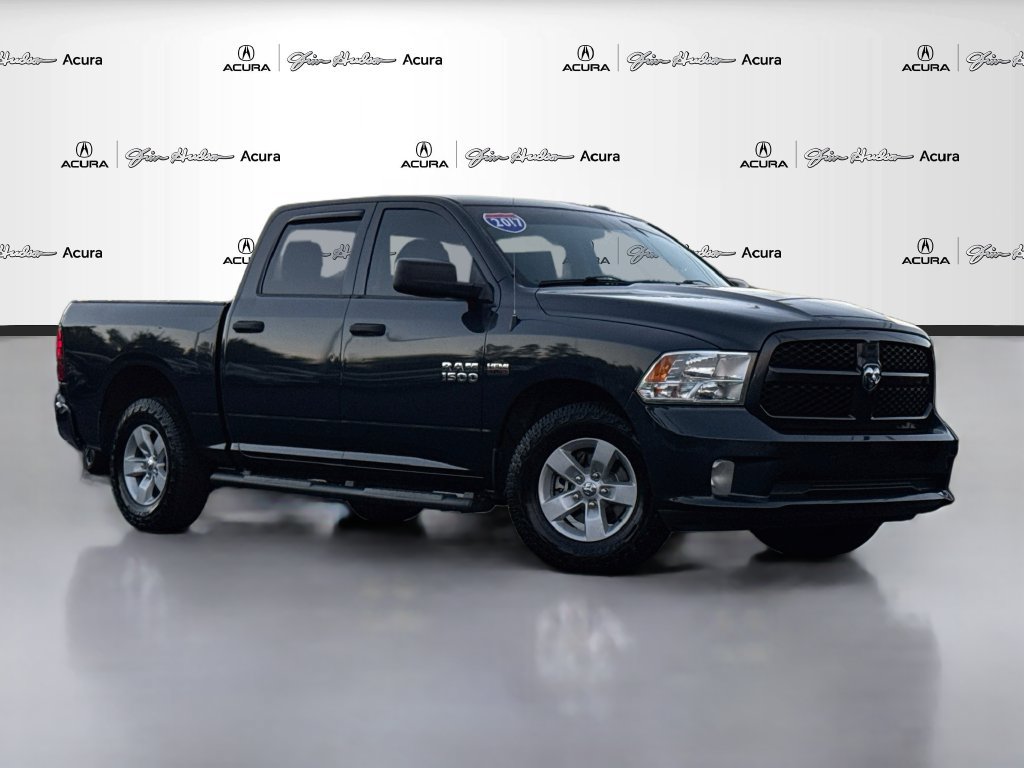 Used 2017 RAM 1500 Express RWD image 1