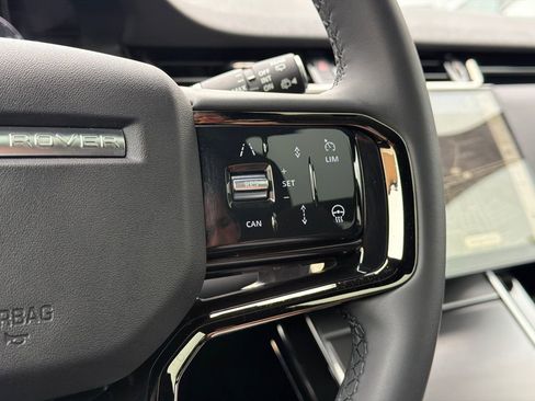 Used 2024 Land Rover Range Rover Evoque Dynamic SE image 24