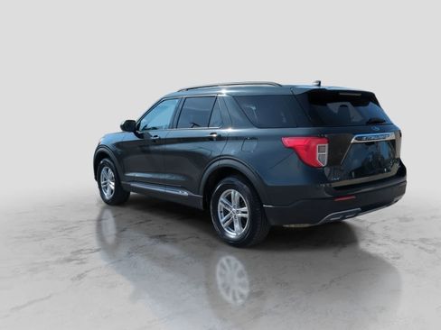 Used 2023 Ford Explorer XLT w/ Equipment Group 202A AWD/4WD image 6