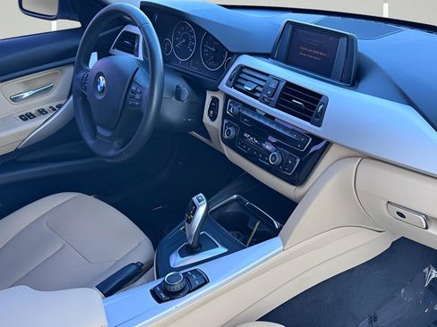 Used 2018 BMW 320i Sedan RWD image 6