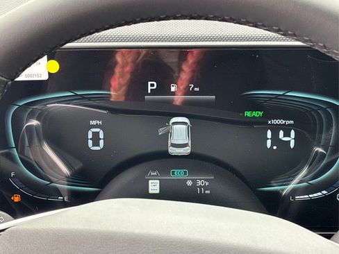 New 2026 Kia Niro EX image 13