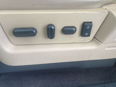 Used 2013 Ford F150 Lariat w/ Luxury Equipment Group image 19