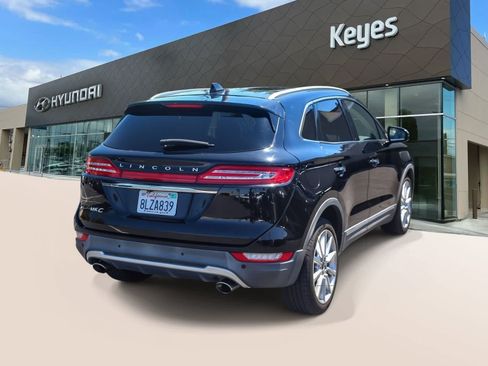 Used 2019 Lincoln MKC Reserve FWD image 4