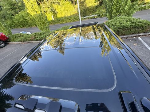 Used 2021 Chevrolet Silverado 3500 LTZ w/ LTZ Convenience Package image 26