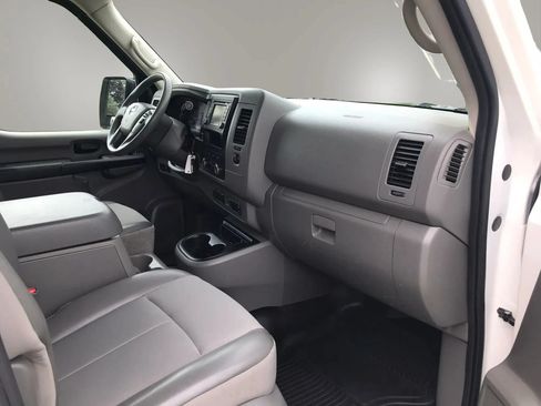 Used 2018 Nissan NV 2500 SV w/ Navigation Package RWD image 34