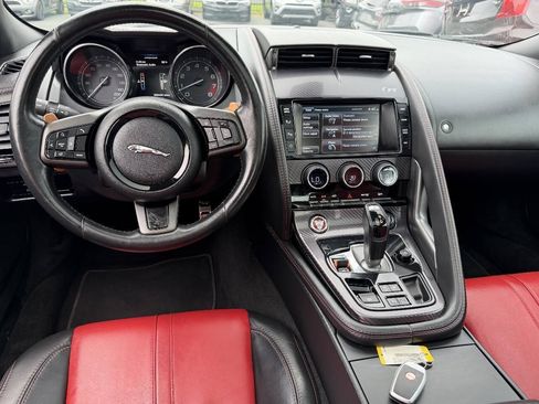 Used 2015 Jaguar F-TYPE R RWD image 12