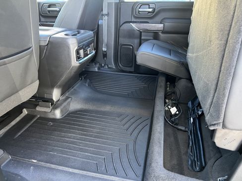 Used 2022 Chevrolet Silverado 3500 LTZ w/ LTZ Convenience Package AWD/4WD image 19